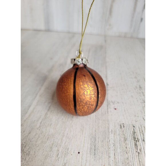 Blown glass basketball sport ornament Xmas - Picture 2 of 6